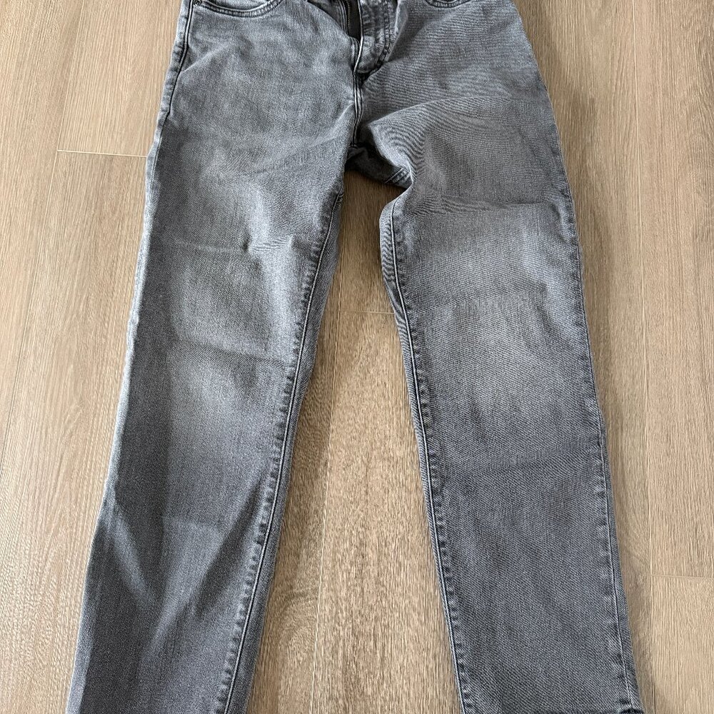 Men's Gray Extreme Motion MVP Relaxed Straight Jean - 30 x 30